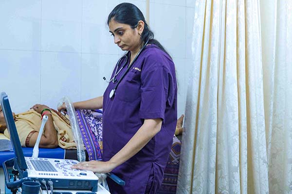dr kritika makhija - obstetrician & gynecologist - utsav fertility center in panvel, navi mumbai